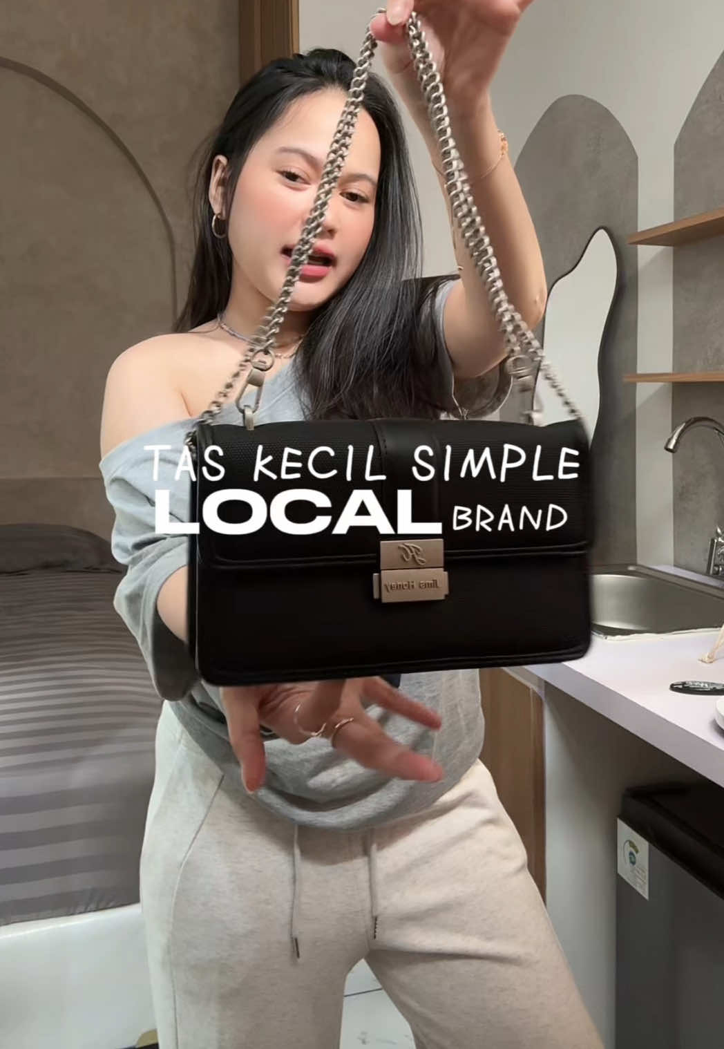 100RIBUAN doang!! beli juga ga sieeee🫵🤏 @Jims Honey #fyp #jimshoney #taskecil #racuntas 