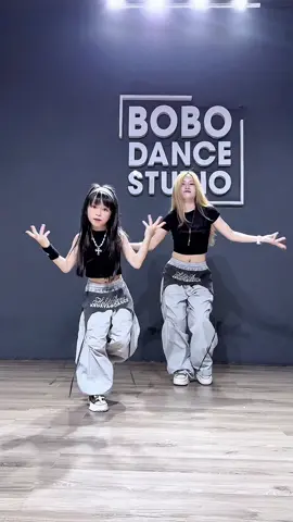 U mê 2 Cô Trò này quá ạ 🫶🏻(Dc:@Tập Nhảy Cùng Kiêns) #run #emxinhsayhi #bobodancestudio 