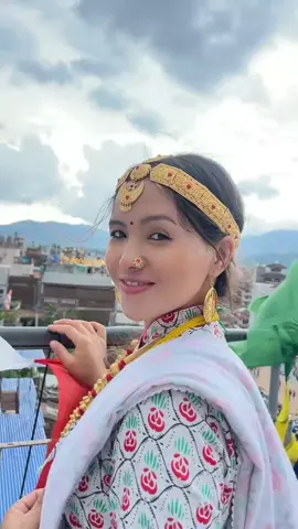 अन्त कपाउने हु साई जसी मायालु मान्छे....❤️🌼#sujatathekare#darchula #deudasong #chettri❤️👑 #chettridress❤️ #Camaraby @RoshaniThekaree. 