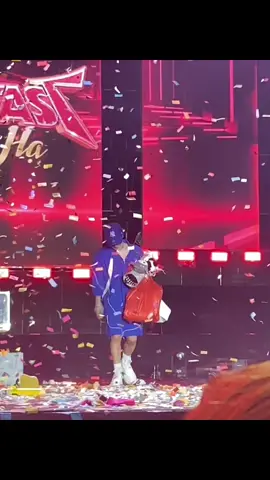 Luỵ bóng lưng ấy! xin đừng rời đi🖤 #lequanghung #theeastliveconcertha @The East Live Concert @Quang Hùng MasterD 