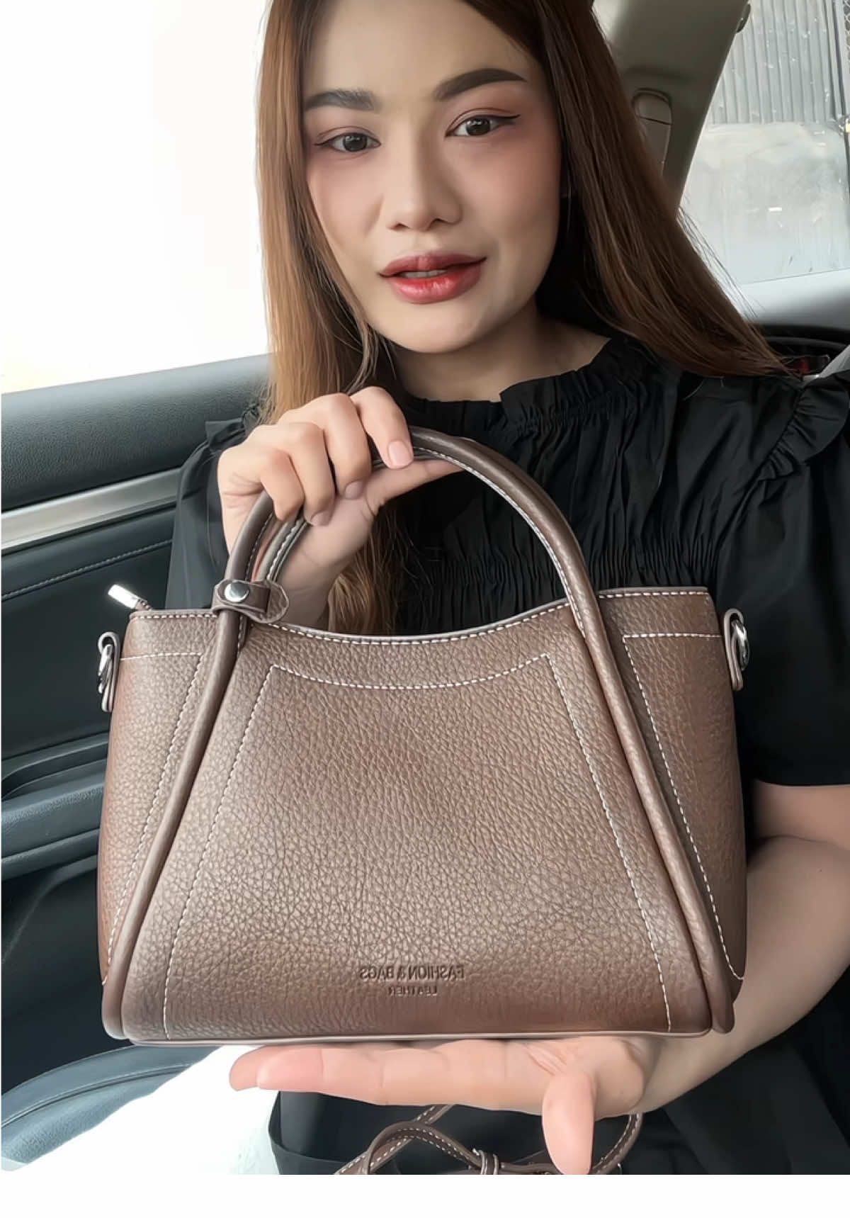 #กระเป๋าแฟชั่น #กระเป๋า #กระเป๋าสะพายข้าง #bostonbag 