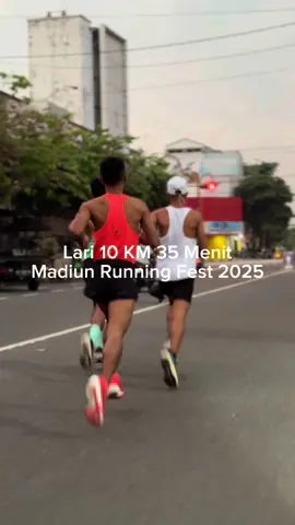 Lari 10 KM 35 Menit di Kota Madiun 🔥🥉  Kota Madiun Rapih & Bersih 🫶🏼#KotaMadiun #MadiunRunningFest 