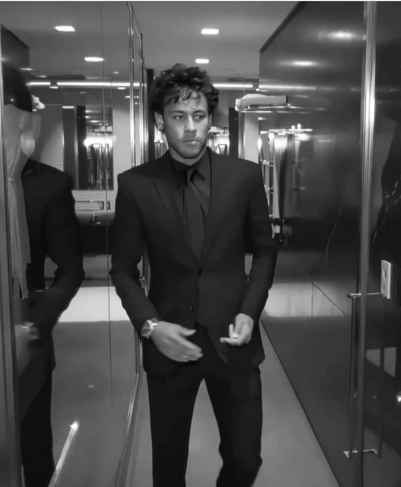 Poster boy 🫦 // #footballtiktok #edit #Soccer #neymar #neymarjr #aftereffect #posterboy // tysm @R30 for this edit // 