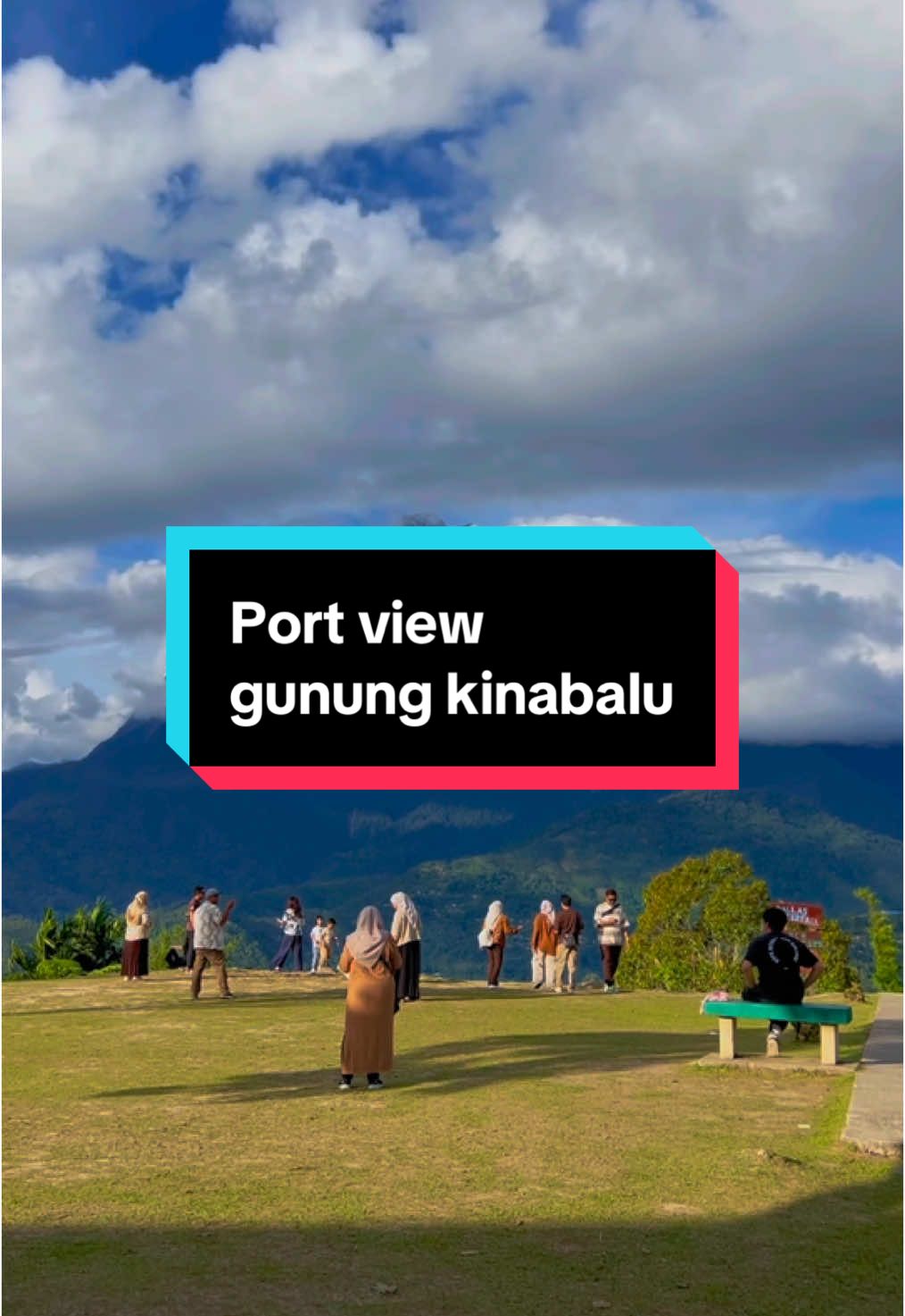 Port bergambar Gunung kinabalu paling cantik.  . Yg nak bercuti ke kundasang dgn kami. Bole DM kami di BIO ya.  #Murmurtavel #pakejbajetkundasangsabah #pakejkundasangmurah #bajetpakej #singapore #gunungkinabalu #bajettravel #cutisekolah #familytrip #bfftrip #cuticutimalaysia #pakejbajetkundasang #bajetkundasang #fyp #viewgunung #kundasangbajet #travelbajetsabah 