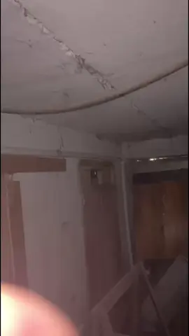 სარდაფში ცენტრალური მილების შეკეთება