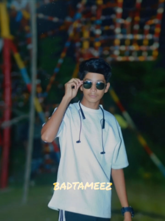#CapCut _thizZ sonG\🤫🫡 #tiktok #viralvideo #foryoupageofficiall #phototapmlate #unfrezzmyaccount #siam_is_back_8 #trending #fyp 