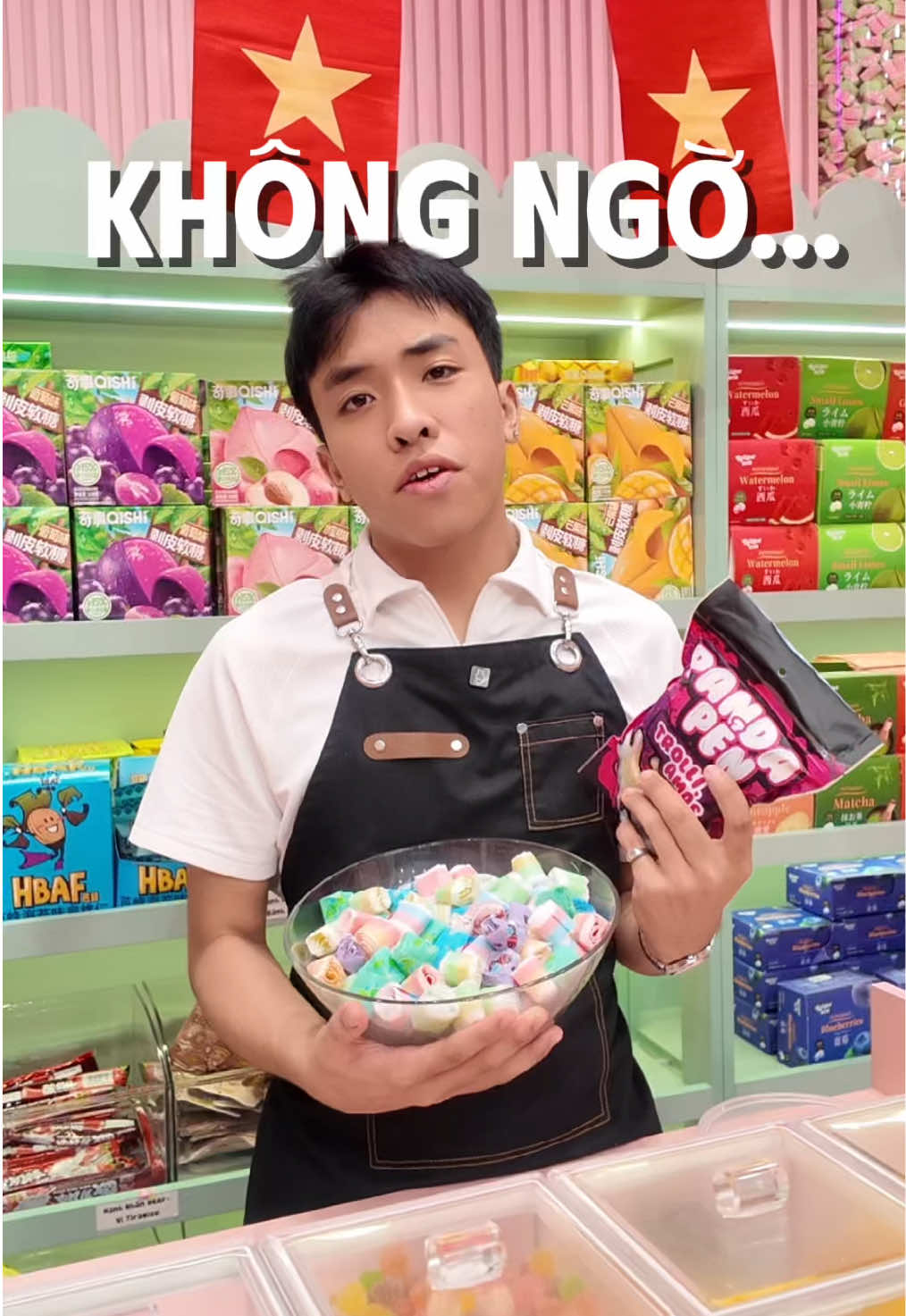 Ăn ròi mới thấy 😌 #PandaPẻn #ĂnvặtPandaPẻn #viral #xuhuong #ancungtiktok #mix #kẹodẻocuộn 