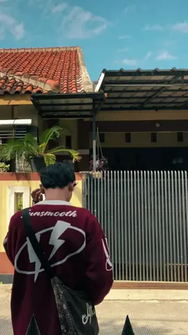 Otpit cek #OOTD #outfitcheck #belilokal #brandlokal #effortminimaltampilmaksimal 