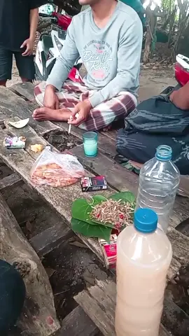 #cintatakterpisahkan tuban barat pesisir 
