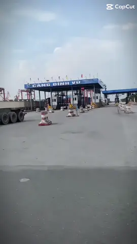 Bán cước chứ không bán thân🥲  #logistic #logisticsmanagement #xuatnhapkhau #xuatnhapkhauthucchien #booking #container #haiphongport #cangdinhvuhaiphong #viralvideo #xuhuong 