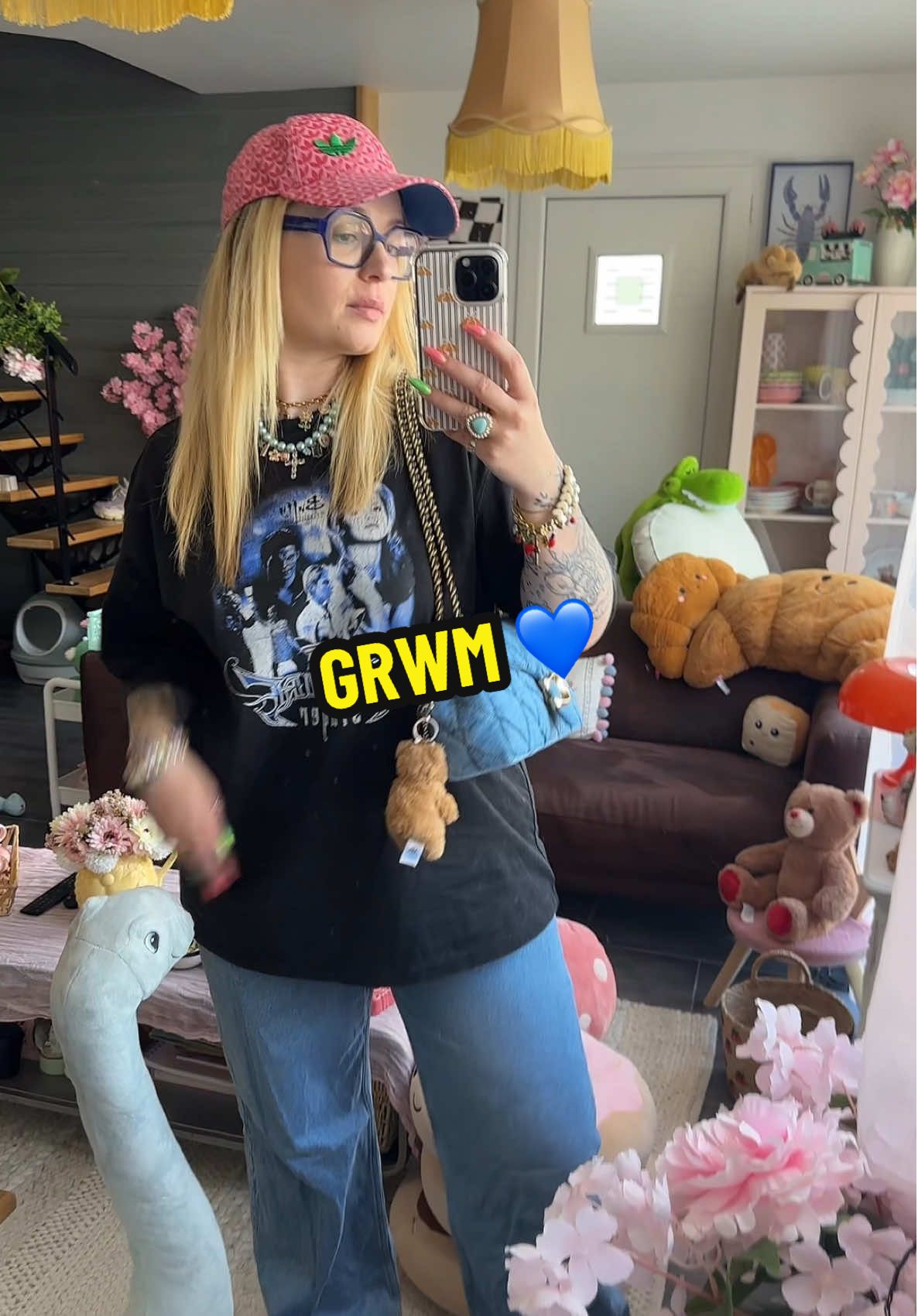 GRWM ☀️✨ #grwm #grwm_aesthetics #grwmoutfit #grwmstorytime #grwmmakeup #onseprepareensemble #OOTD #outfit  #foryoupage #fyp #pourtoi #outfit #grwmroutine #adidas #mamygrand #adidasoutfit #adidasbuffy #fyppppppppppppppppppppppp#foryoupage #fyp #pourtoi #pourtoii @adidas 