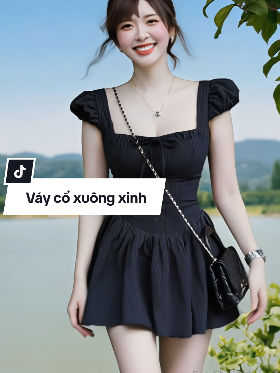 Váy cổ vuông gắn nơ cổ họa tiết kẻ xinh xắn trẻ trung nè, váy ôm nhẹ tôn eo và chân váy xếp ly xòe tôn dáng nha (có quần bảo hộ) yên tâm diện nha mấy bà #vayxinh #setdoxinh #damxinh #setdonu #damnu #macdepmoingay #thoitrangnu #xuhuong #saochannel 