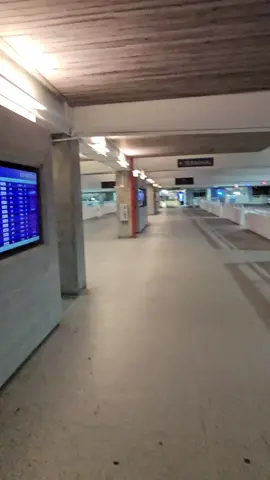 Heading inside the airport 🛫 #Airport #Travel #journey 