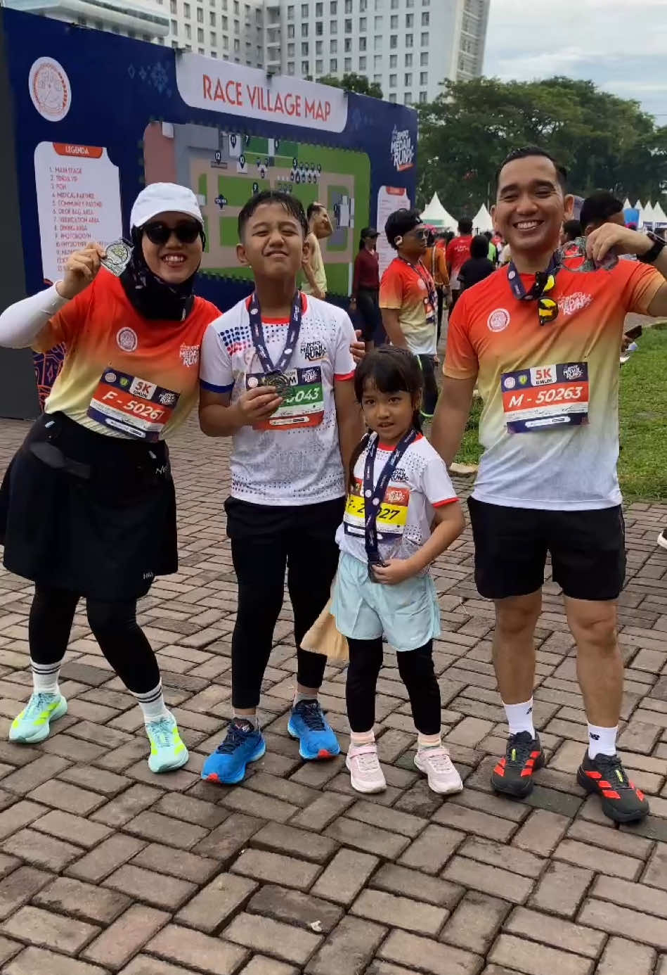 BMPD Medan Run 2025 finish strong sekeluarga 🥰🙏💪 #sekeluargaberlari #bmpdmedanrun2025 #allahumabarik #familyrun
