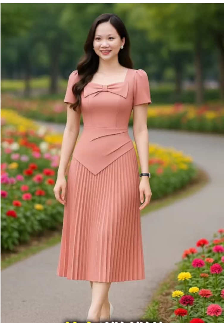 💗 Đầm peplum Nhật Vy – Nàng thơ công sở chính hiệu! ✨ Xếp ly thướt tha – Dáng mặc là mê 🌸 Chất lụa mịn, màu nude hồng dịu dàng 👜 Vừa đi làm, vừa đi tiệc đều hợp 🔥 Giá đang hời quá, chốt lẹ kẻo hết! #damcongso #vaydep #thoitrangnu #xinhxinh #outfitcongso #peplumdress #giatot #tiktokthoitrang