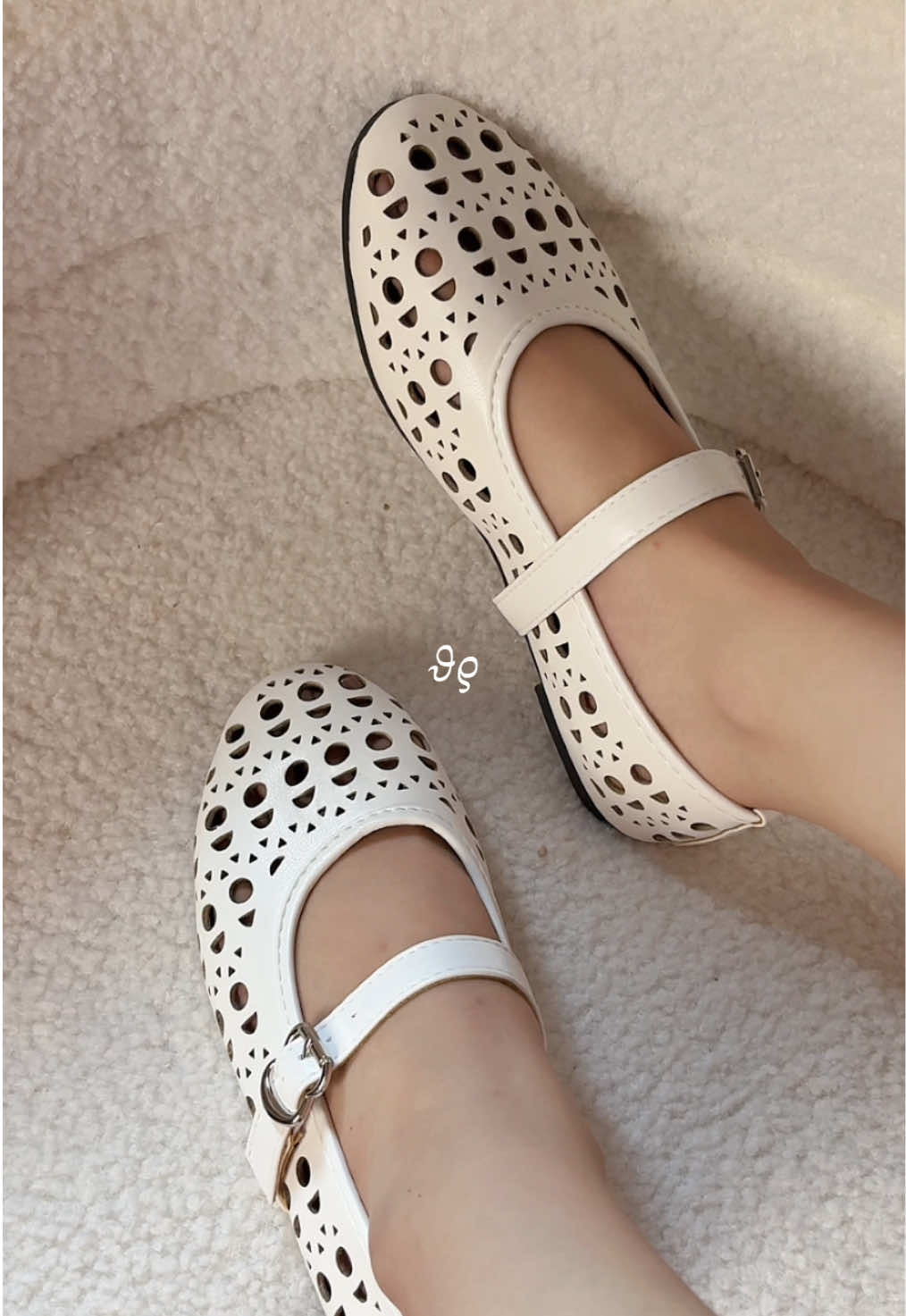Pretty summer shoes #summershoes #sandalsforwomen #shoesrecommendation 