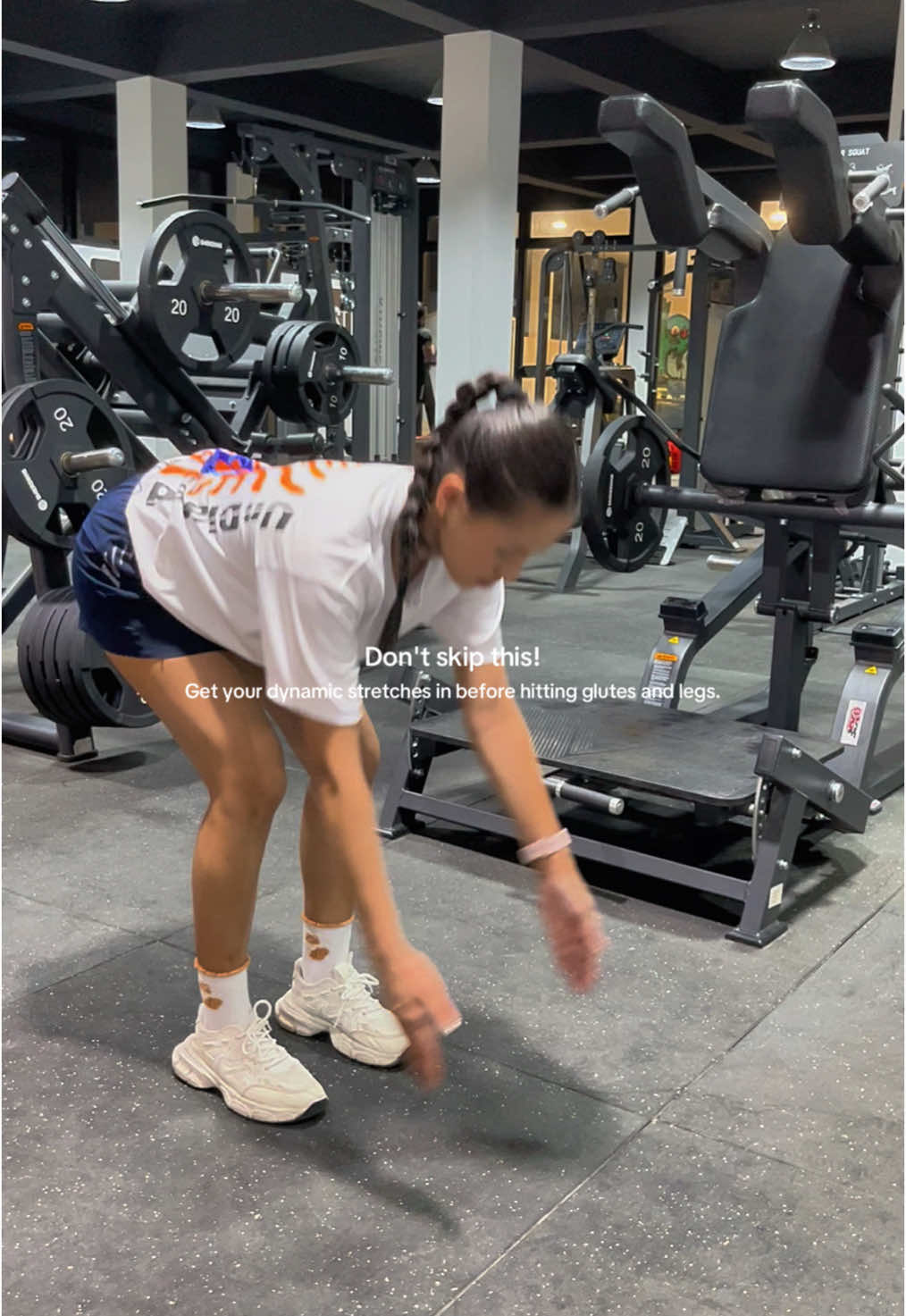 All you need is your yoga mat—your body will thank you later. This simple routine can even be part of a gym program for beginners. No heavy gym equipments required! Just grab your gym outfit for women, follow a solid gym workout for women, and rock those stylish gym outfits with confidence. 😉 #gym #fyp #glutesworkout #legsworkout 