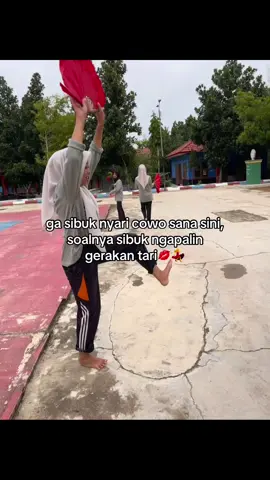 😁😁 #tari #anaktari #senitari #ekskultari #tariindonesia #taritradisional #tarimodern #tarikreasi #smansa #fyp 