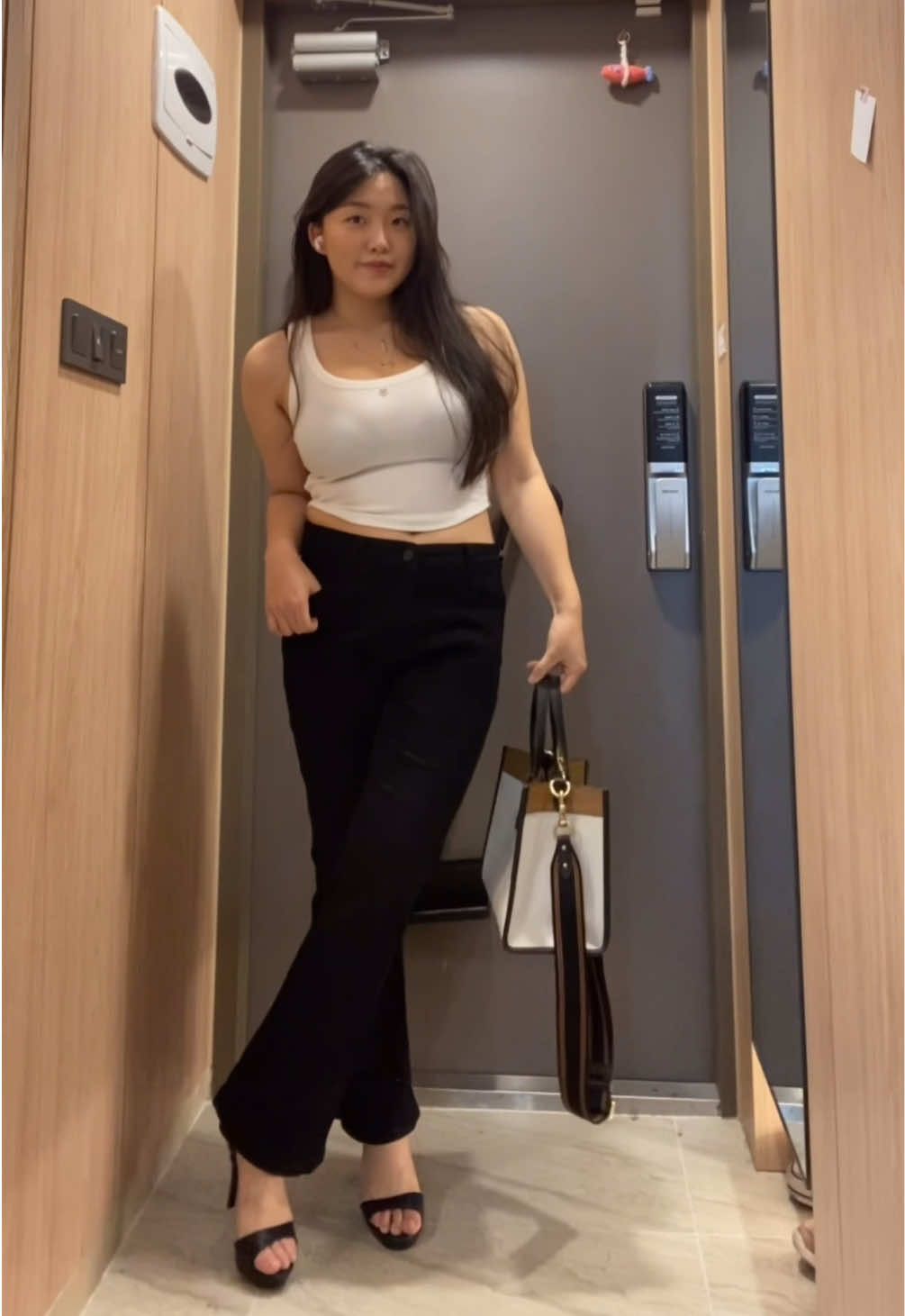 오늘의 룩컨셉) 오빠 가방 사줭 👜😆 #하루 #일상 #오오티디 #대학생 #데일리 #daily #mylife #OOTD 