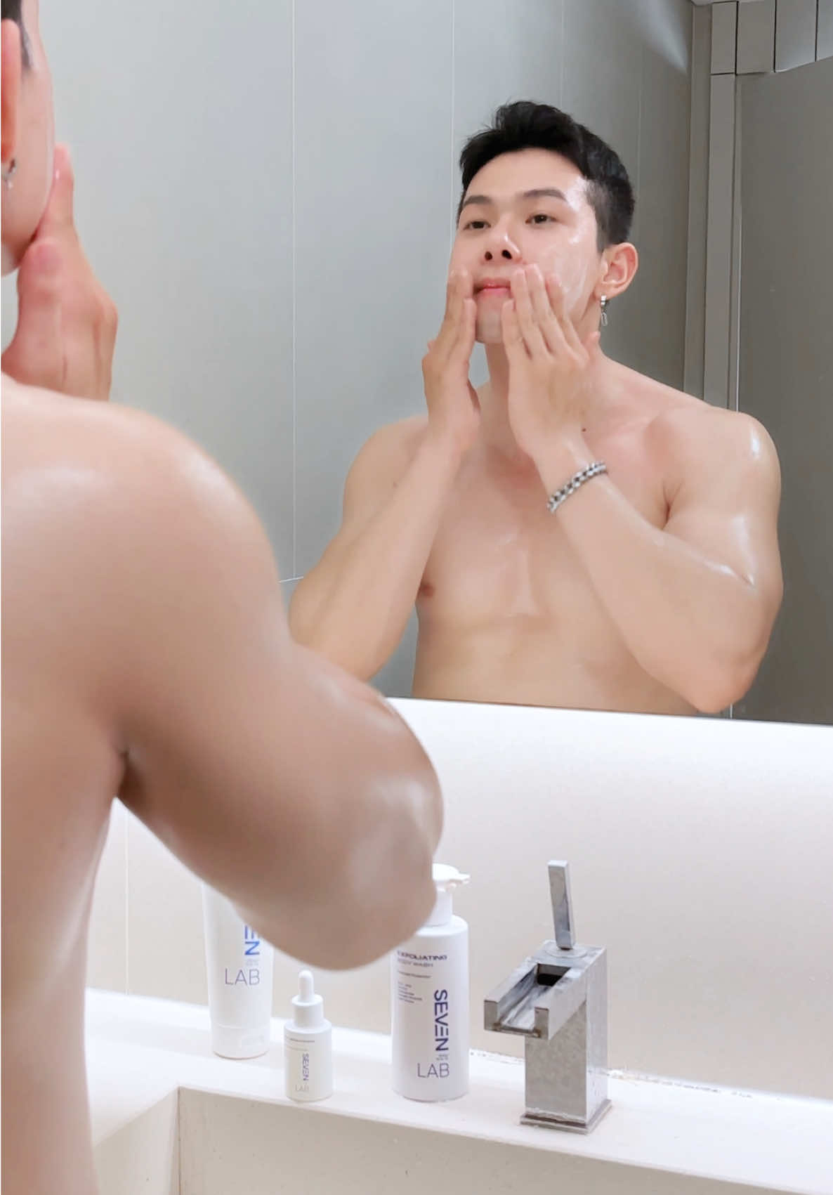 Sạch sâu, n.gừa m.ụn hiệu quả – bí quyết da mặt trắn.g sáng mỗi ngày từ Sevenlab! #sevenlab #sangda #nguamun #danhchonam #formen #dadaumun #suaruamat #datset 