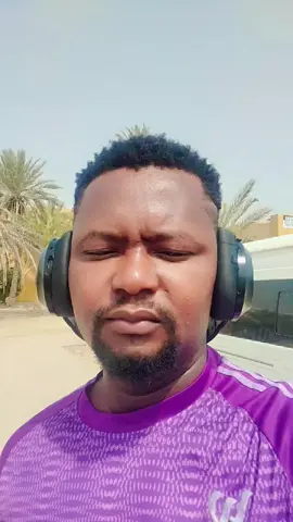 Kubantu bose bamazigihe batyoza umuvyezyi wacu umutambukanyi wumukuru wigihugu bose plz muhagarikire ngaho😡😡
