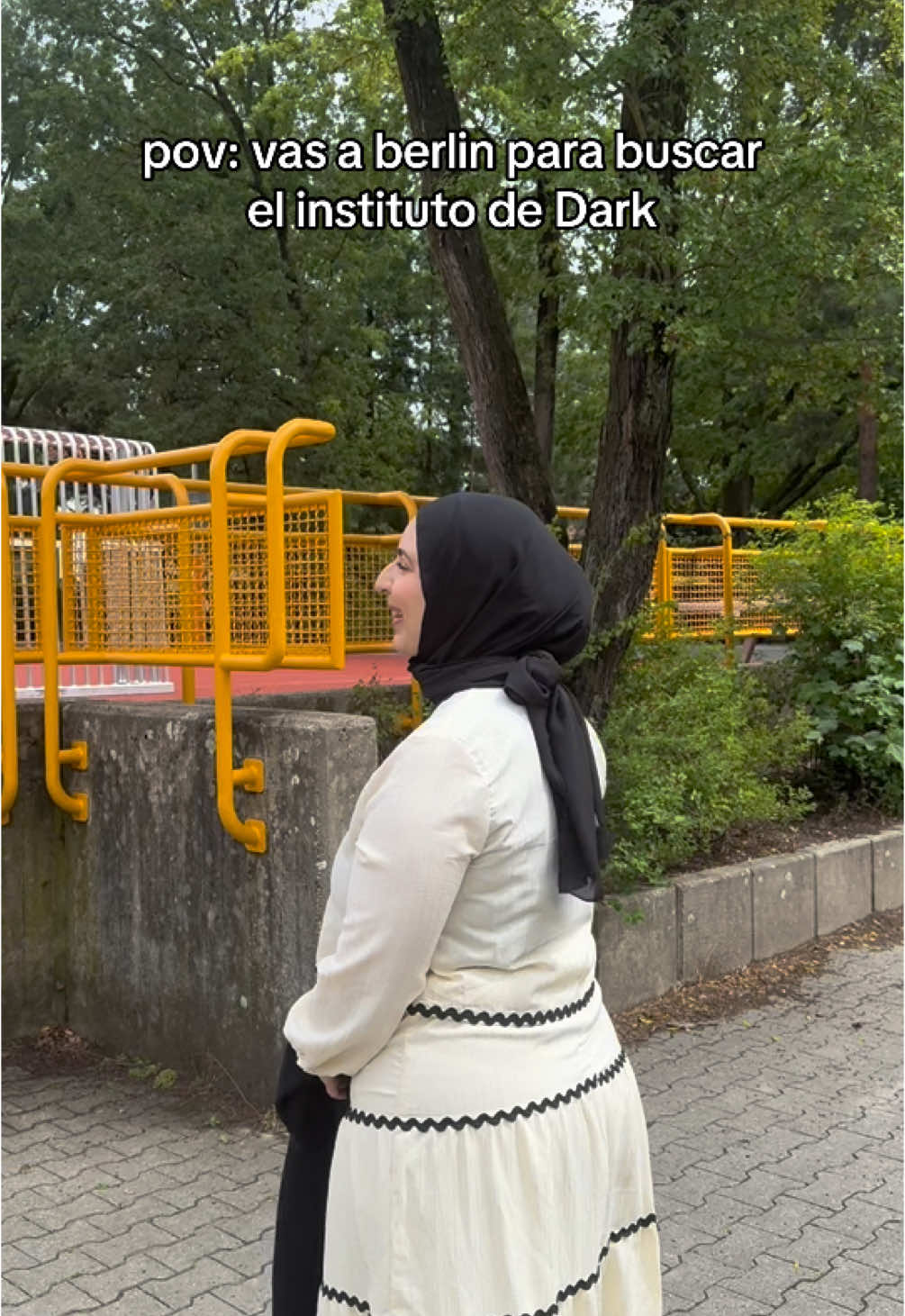 increíbleeee 🥺 #fyp #parati #fürdich #dark #gymnasium #berlin #netflix #deutschland 