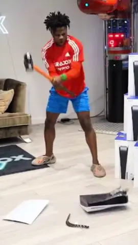 Video projecteur gaming jy320 plus avec des jeux full HD 4k prix 48000F Gamepad#gamepad #projecteur #videotiktok #plastation #GamingOnTikTok #videoprojecteur #efootball #senegalaise_tik_tok #senegalaise_tik_tok🇸🇳 @𝐓𝐨𝐮𝐛a ♫ belel electronic 7 #visiblitetiktok 