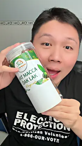 Nay ăn hạt macca nứt vỏ nha #hatmacca #hatmaccadaklak #hạtmacca #tunauan68 #reviewdoan #LearnOnTikTok #reviewanngon #monngonmoingay #ancungtiktok #xuhuong #thinhhanh 