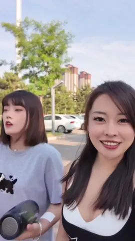 有毒的草开着迷人的花～#唱歌 #爱音乐爱唱歌 #毒草花 