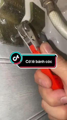 Nhỏ mà có võ nha ae! #giadunghuuich #dungcutienich #DIY #colebanhcoc 