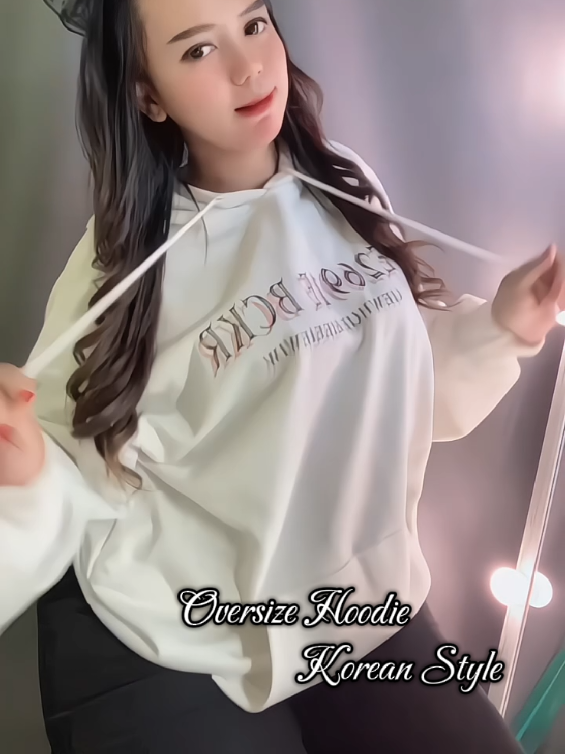 musim dingin jangan lupa order hoodie oversize ini♥︎ #hoodieoversize #bcaxyz #4u #fyppp 