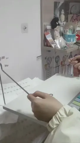 Kệ treo tường không khoan #ketreotuong #thanhngangtreotuong #ketrangtri #treotuong #giatreotuong #noithatdecor #thanhngangtreotuong 