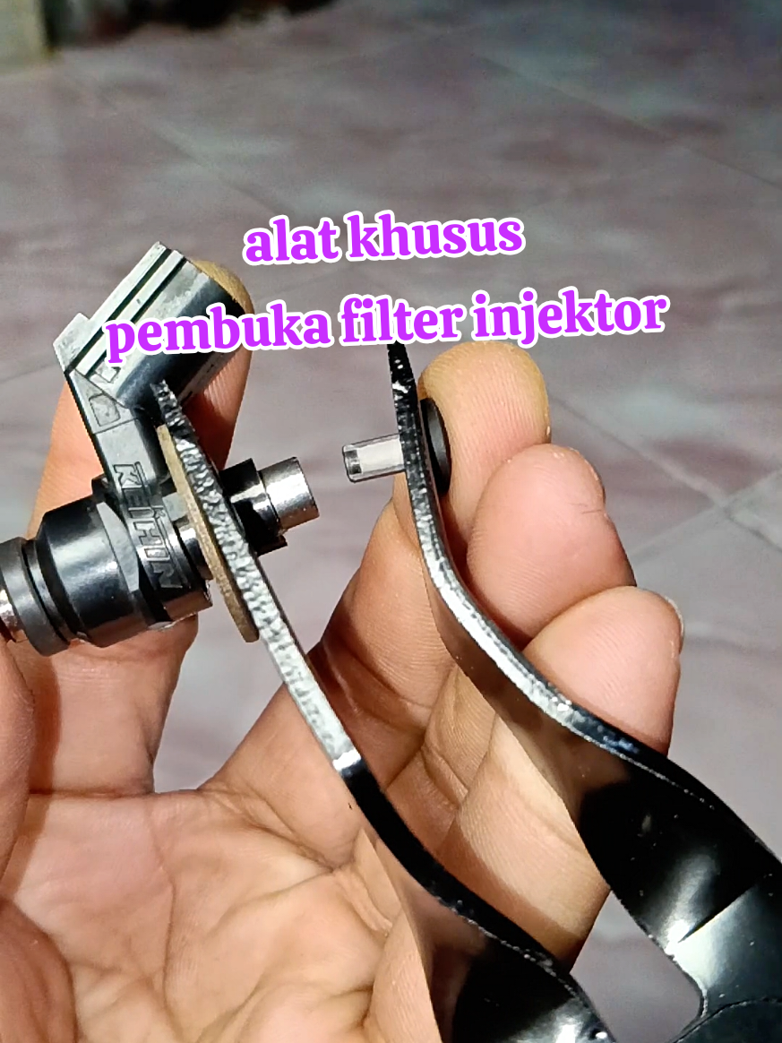 tang pembuka mika lampu dan filter injektor. #otomotif #tangpembukafilterinjektor #tangpembukamikalampumotor #tangpembukaheadlamp 