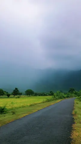 တစ်ခေါက်လောက်တော့သွားလည်သင့်တဲ့မြစ်သားမြို့နယ်ထဲက  ရှမ်းရိုးမတောင်တန်းရဲ့အလှ...🍃😉 #trend #myittha #foryoupage #soegyiphotography #thankyou #photo 