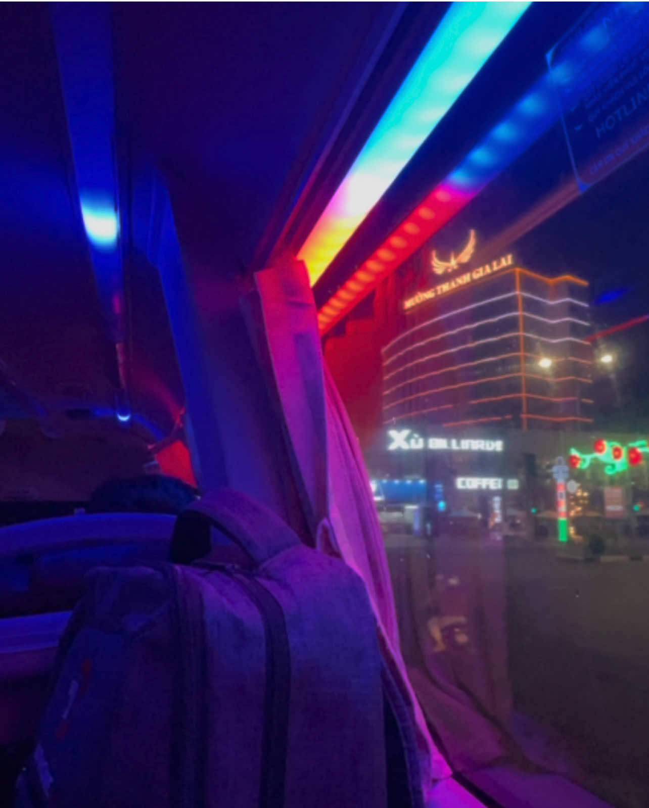 Bôn ba vào Sài Thành lại thôi 🚍 #xuhuong #fyb #xekhachvietnam 