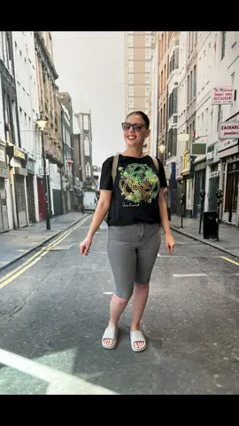 #OasisFashion #OasisStyle #BullringBirmingham #Bullring #BirminghamShopping #PopUpShop #UKFashion #OOTDUK #StyleInspo #BirminghamStyle #FashionTikTok #WhatIWore #ShopWithMe #TikTokMadeMeBuyIt #FashionLover #FYP #Viral #TikTokFashion #StyleDiaries #FashionHaul #Brum #BrumLife #VisitBirmingham #oasis #oasis2025 