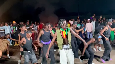 Tournage de clip ya nga bebe @Tidiane Mario Officiel @@_Tété_Ketch_Officiel(LGD). #sukadaye #badaye #pagaille🤜🏽🤛🏽🇨🇬🌍 #brazzaville🇨🇬 #rdcongo🇨🇩 #camerountiktok🇨🇲 #cotedivoire🇨🇮 #gabon🇬🇦 #brazzavillecongo242🔥🔥🇨🇬🇨🇬🇨🇬🇨🇬 #centrafriquetiktok🇨🇫🇨🇫🇨🇫🇨🇫🇨🇫 #afriquetiktok🇨🇲🇨🇮🇨🇩🇲🇱🇹🇬🇬🇦🇸🇳 #marocaine🇲🇦 #ghanatiktok🇬🇭 