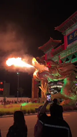 Dragon Fire pertama di Indonesia ada di PIK2!!!🐉🐲🔥🔥🔥 📍Dragon Point PIK2 ⏳ 14-20 Juli Setiap Sabtu & Minggu ⏰ 19:00 & 20:00 #PIK2 #dragonfirepik2 #piktourism  #DragonPointPIK2  #nagaapi #patungnaga #patungnagapik2 #travel #holiday #pantaiindahkapuk #fyp 