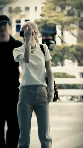 enak dong🤙😜@ROSÉ #roses_are_rosie #rosé #rose #aesthetic #cool #kece #jj  #virall  #paprandom #fyp #foryoupage #foryoupage #4u 