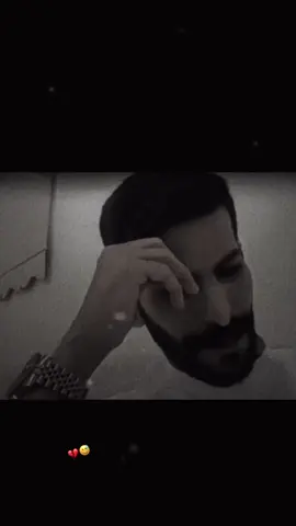 وشلون ابي انسى ضحكتك 😅💔 سعود الصليلي الاغنيه من البث @Saud Alsulili | سعود الصليلي #fyipシツ #السعوديه #روعه #ذوق #الرياض #اكسبلور #سعود_الصليلي #الكويت🇰🇼 