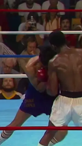 When Matthew Saad Muhammad put Lopez out 👊 #trboxing #toprank #boxing #knockout 