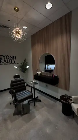 since the last video of my room got so much love 🖤  save this for ur salon suite inspo ✨   #salonsuiteinspo #salonsuite #salondecor #fyp #browartist #pmuartist #esthetician 
