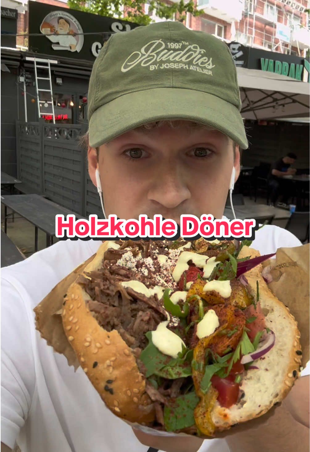 Habe ich bei einem Döner auch noch nie gesehen #döner #gemüsekebab #siggys #steakdöner #hamburg #sternschanze #hamburgfood #hamburgfoodspots 