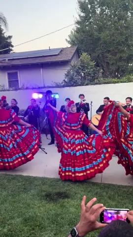 We’re so glad we finally got to perform with @Mariachi Amor Musical yesterday! What a beautiful collaboration of music and dance ❤️ #dance #dancer #danceclass #danceteacher #danceteam #dancecomp #dancecompetition #dancecompany #dancecostume #dancerecital #dancerehearsal #dancecommunity #danceglendora #glendoradance #dancestudio #jazz #tap #tapdance#folklorico #folkloricointernacional #balletfolklorico #balletfolkloricointernacional #folklore #folkdance #ballet #hiphop #powerpom #dancegroup #theroyalblues #dancefamily 