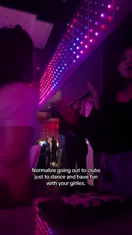 Yea. ✨ #fyp #foryou #foryoupage #clubbing #dubai #ofw #pinoyofw #fun #memories #dance #afterwork  #july2025 #titasdayout #unplanned @Nica 🤍 