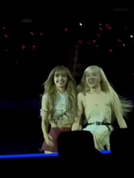 Chaelisa moments 🐥🐿️🎀 #rosé #LISA #DEADLINE_IN_LOSANGELES #blackpinkworldtour2025 