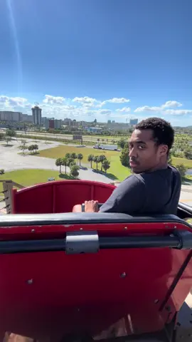 White Lightning Be Moving 😐⚡️ #orlando #florida #funspot #rollercoastertiktok 