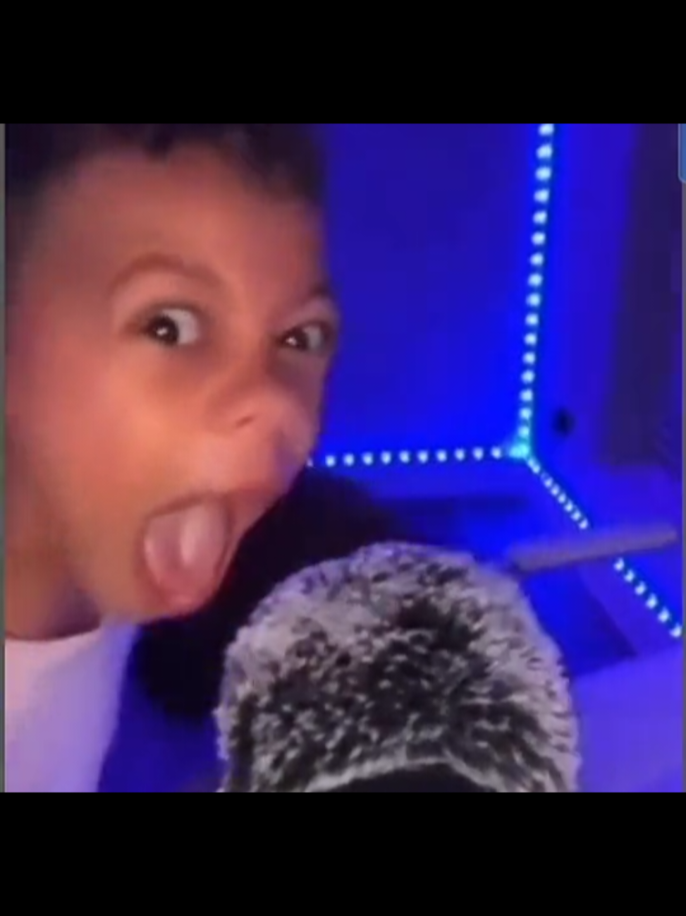 Got me laughing 😭😭😭 #funny #asmr #kids #crazy #mic  #loud #scream