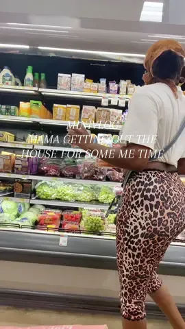 Minivlog mama had to get out the house for some me time and fresh air 😩🙌🏾 #minivlog #momlife #freshair #shopping #metime #fypシ #contentcreator #tiktokmama 