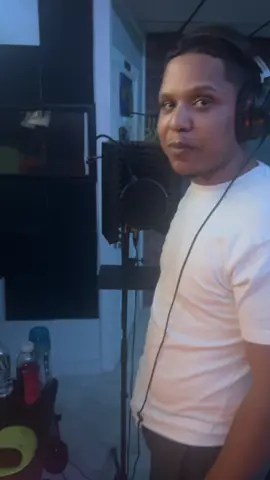 finna get us out the hood wit dis   #connecticut #contentcreator #makethisviral #makerhisblowup #undergroundmusic #underground #rapper #viral #sandos #hiphop #studio #trending #upcomingartist #upcomingrapper 
